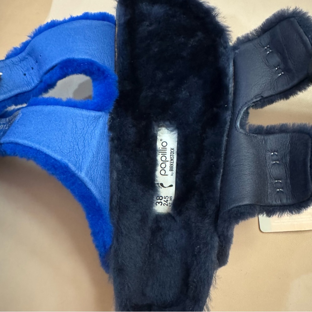 BIRKENSTOCK Women’s PAPILLIO  Arizona Big Buckle Shearling

Non Smoking/No Pets - Picture 9 of 13